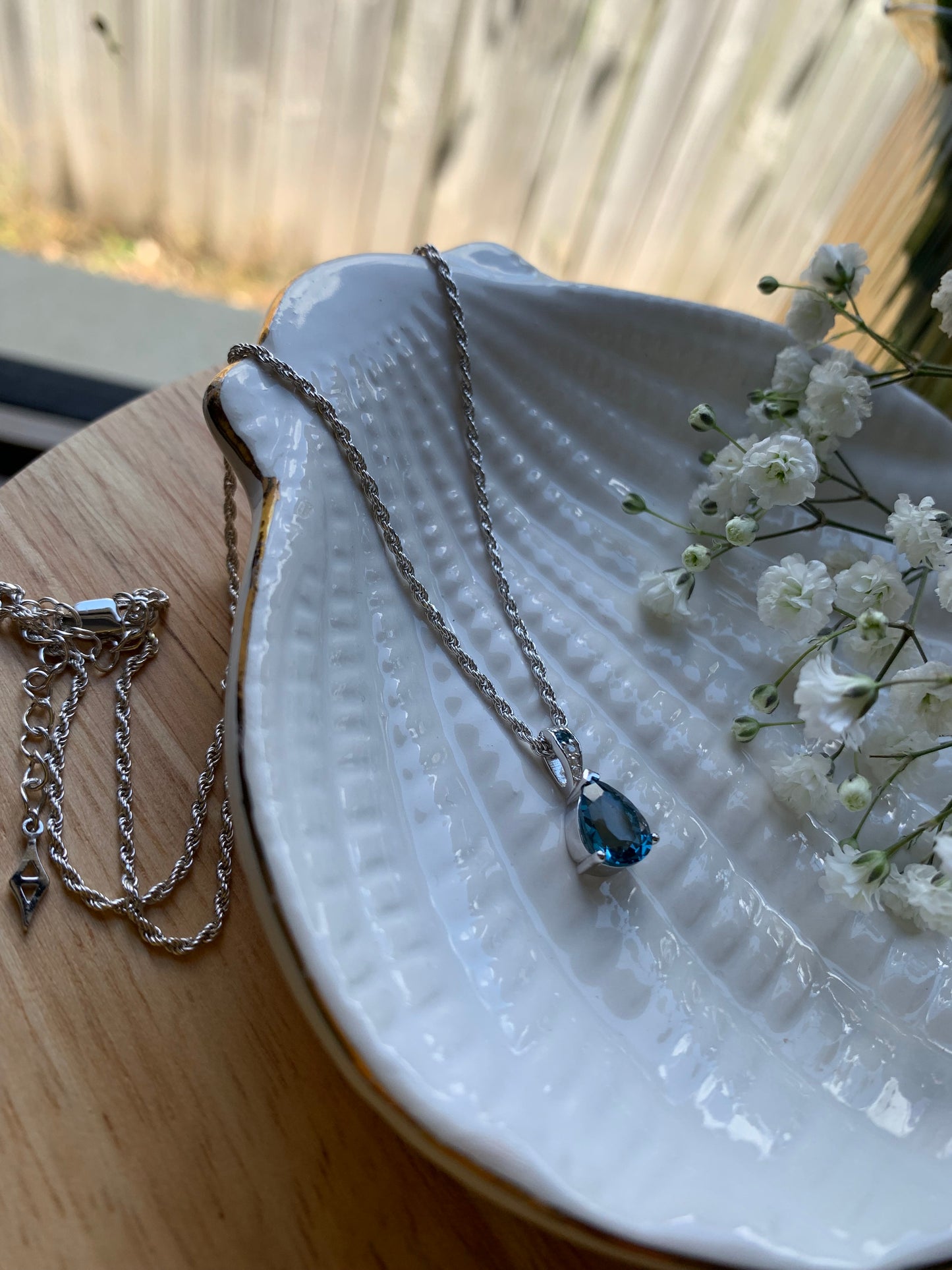 Aura Drop Pendant - Silver