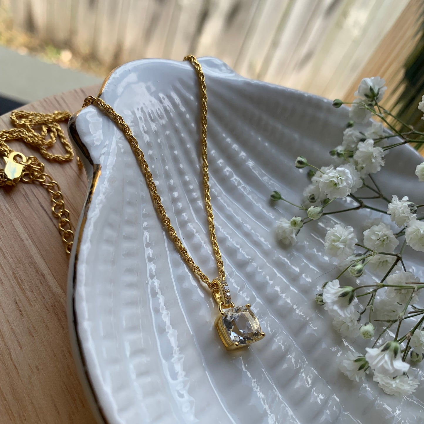 Aura Lumina Pendant - Gold