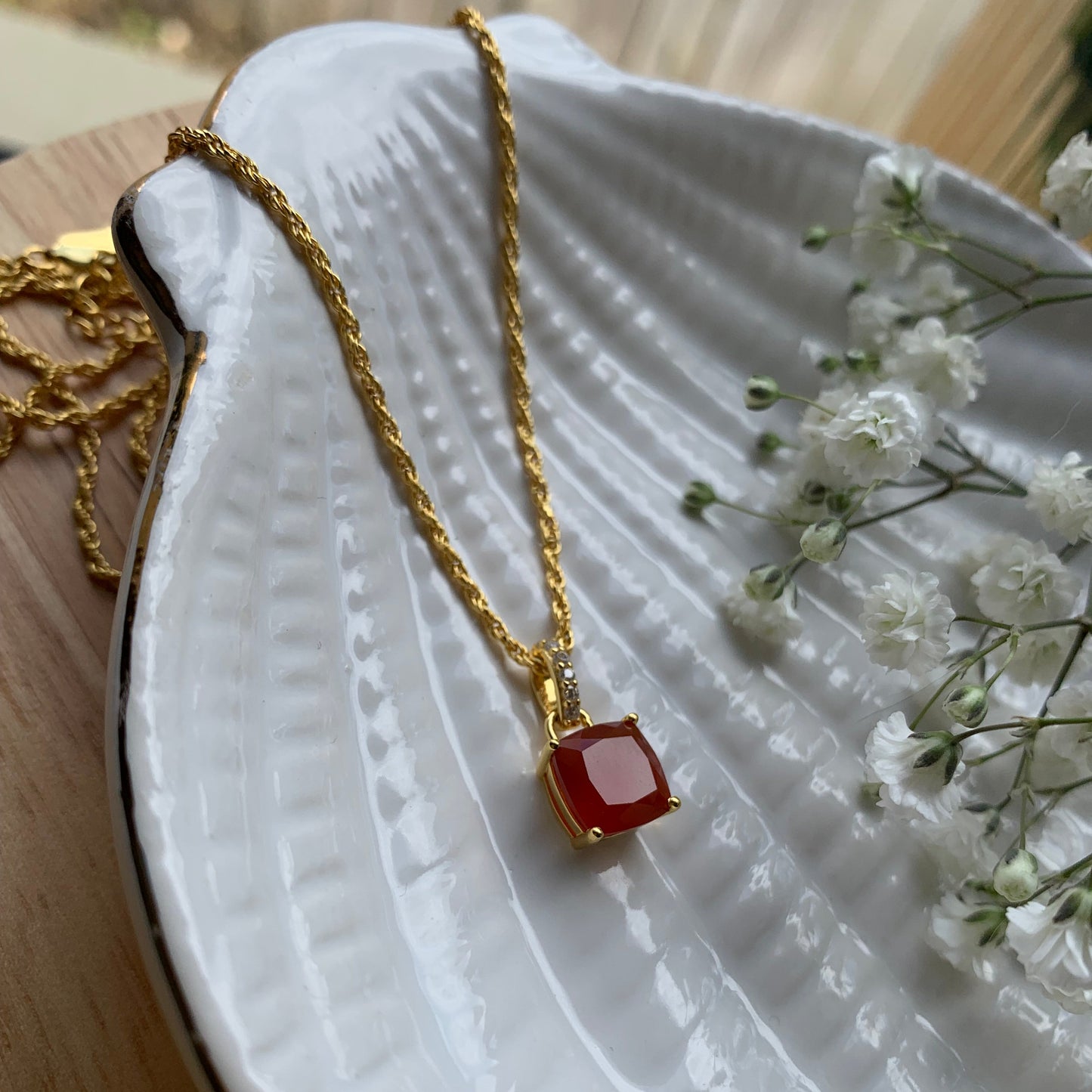 Aura Lumina Pendant - Gold