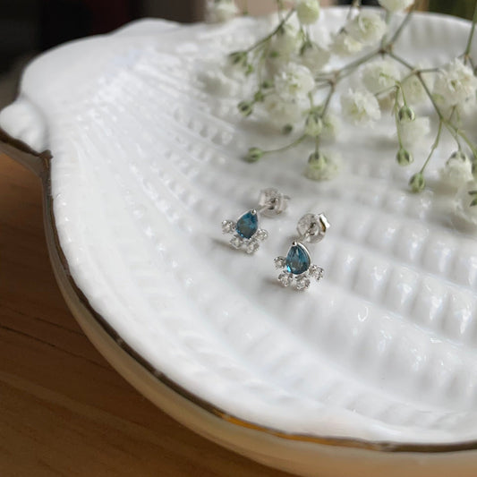 Aura Drop Studs - Silver