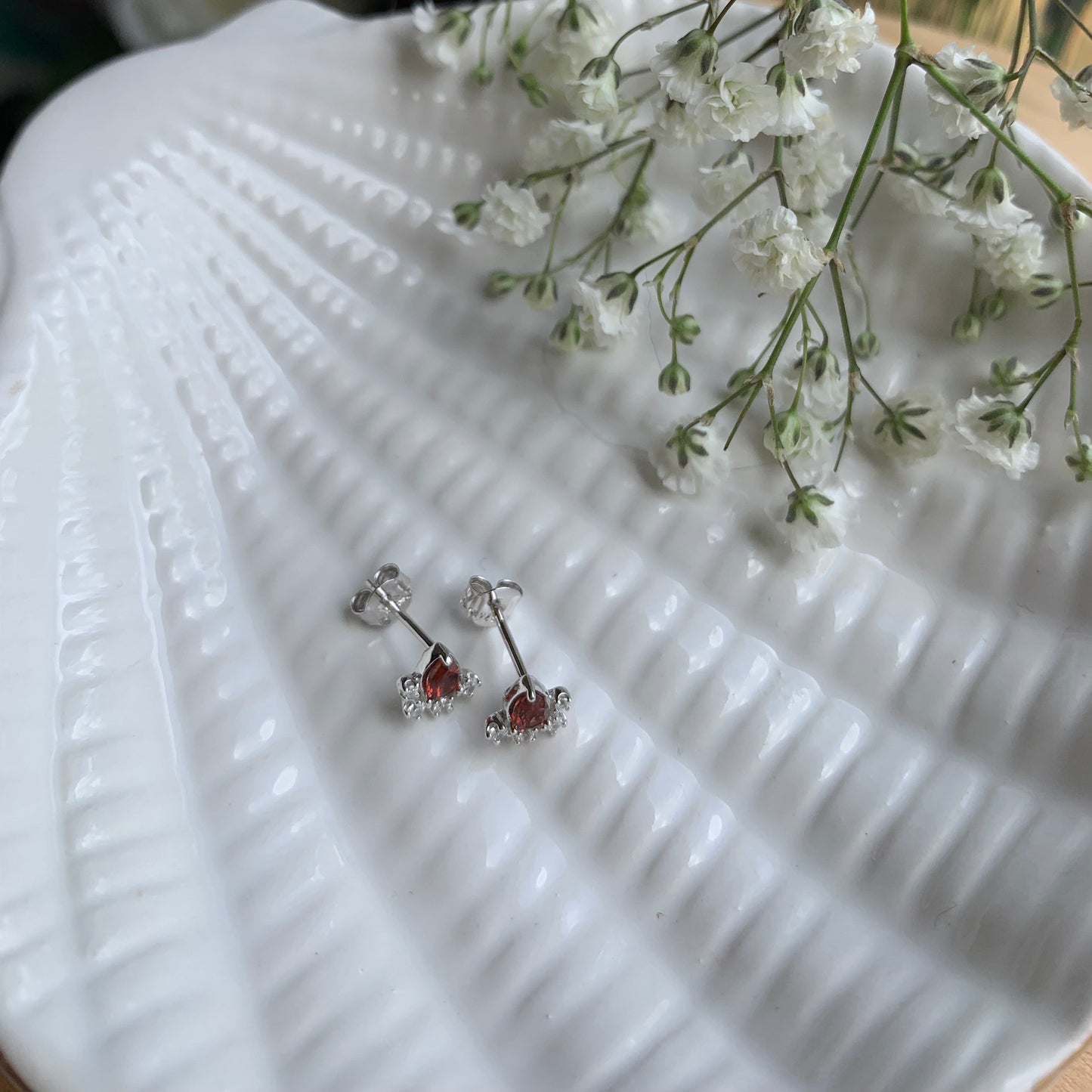 Aura Drop Studs - Silver