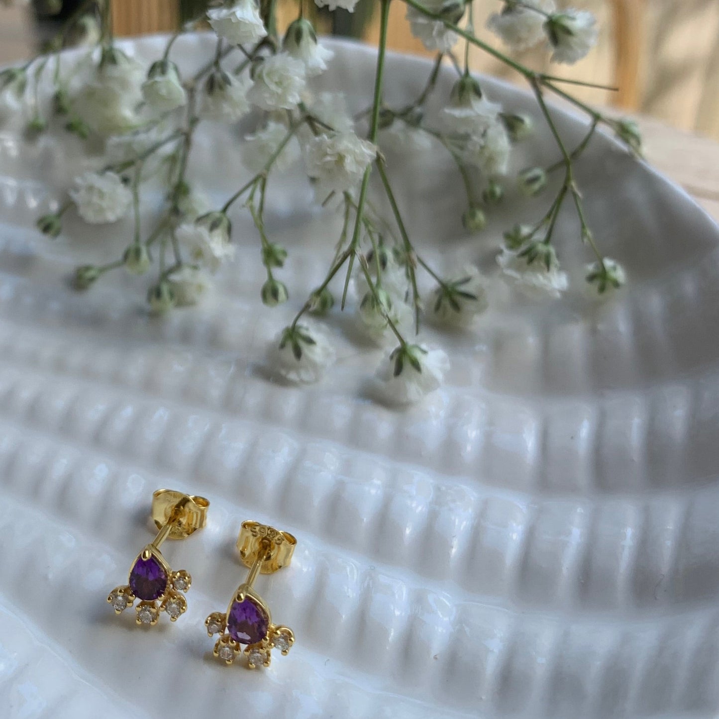 Aura Drop Studs - Gold