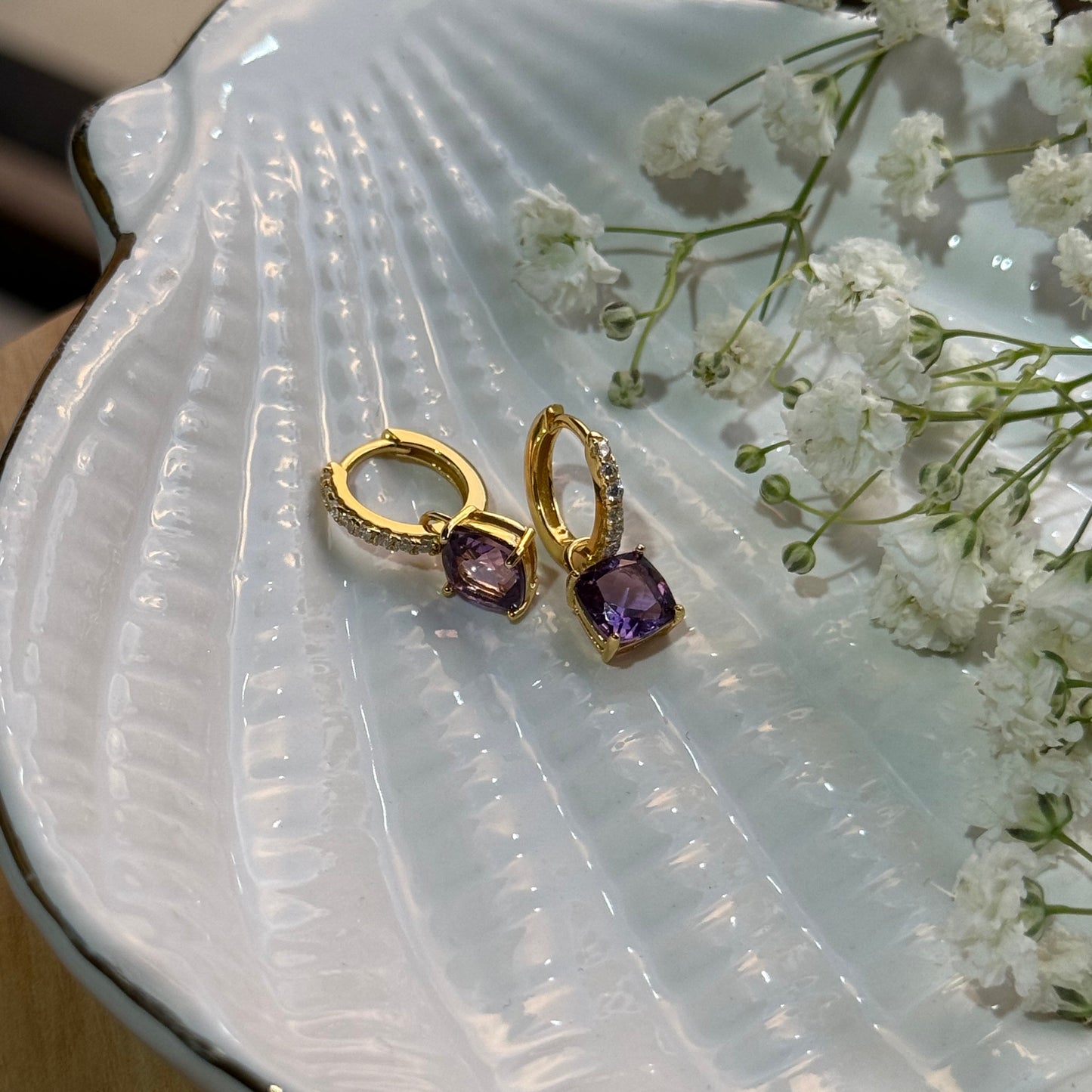 Aura Lumina Danglers - Gold