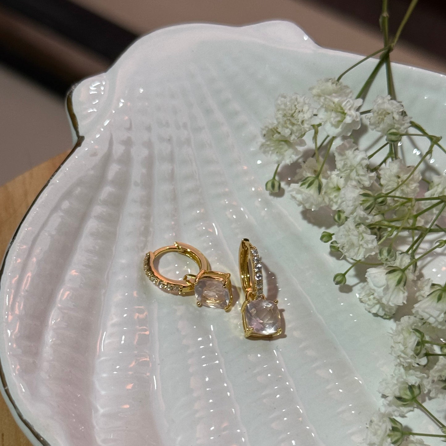 Aura Lumina Danglers - Gold