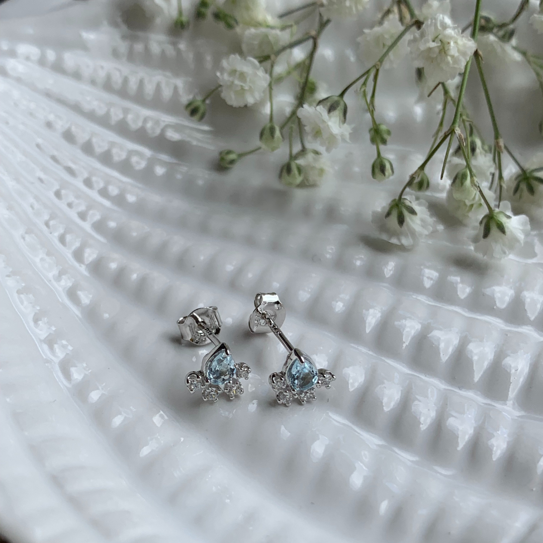 Aura Drop Studs - Silver