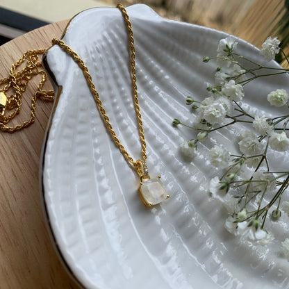 Aura Lumina Pendant - Gold